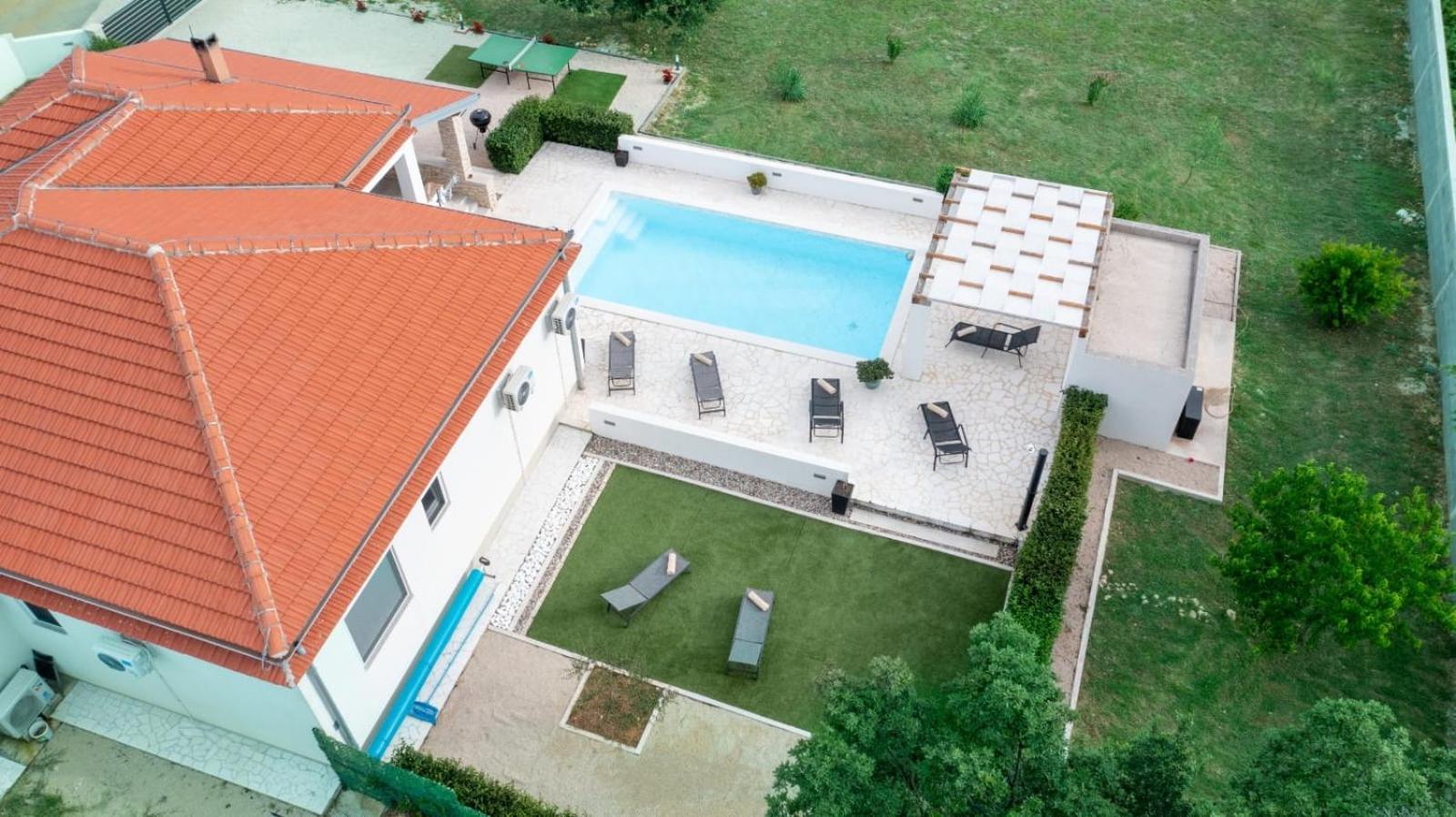 Holidayhouse Alirio With Heated Pool. Vrsi Exterior photo